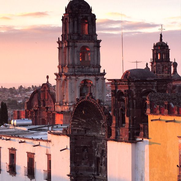Visitar el Templo de la Salud – SAN MIGUEL DE ALLENDE, ARQUITECTURA COLONIAL